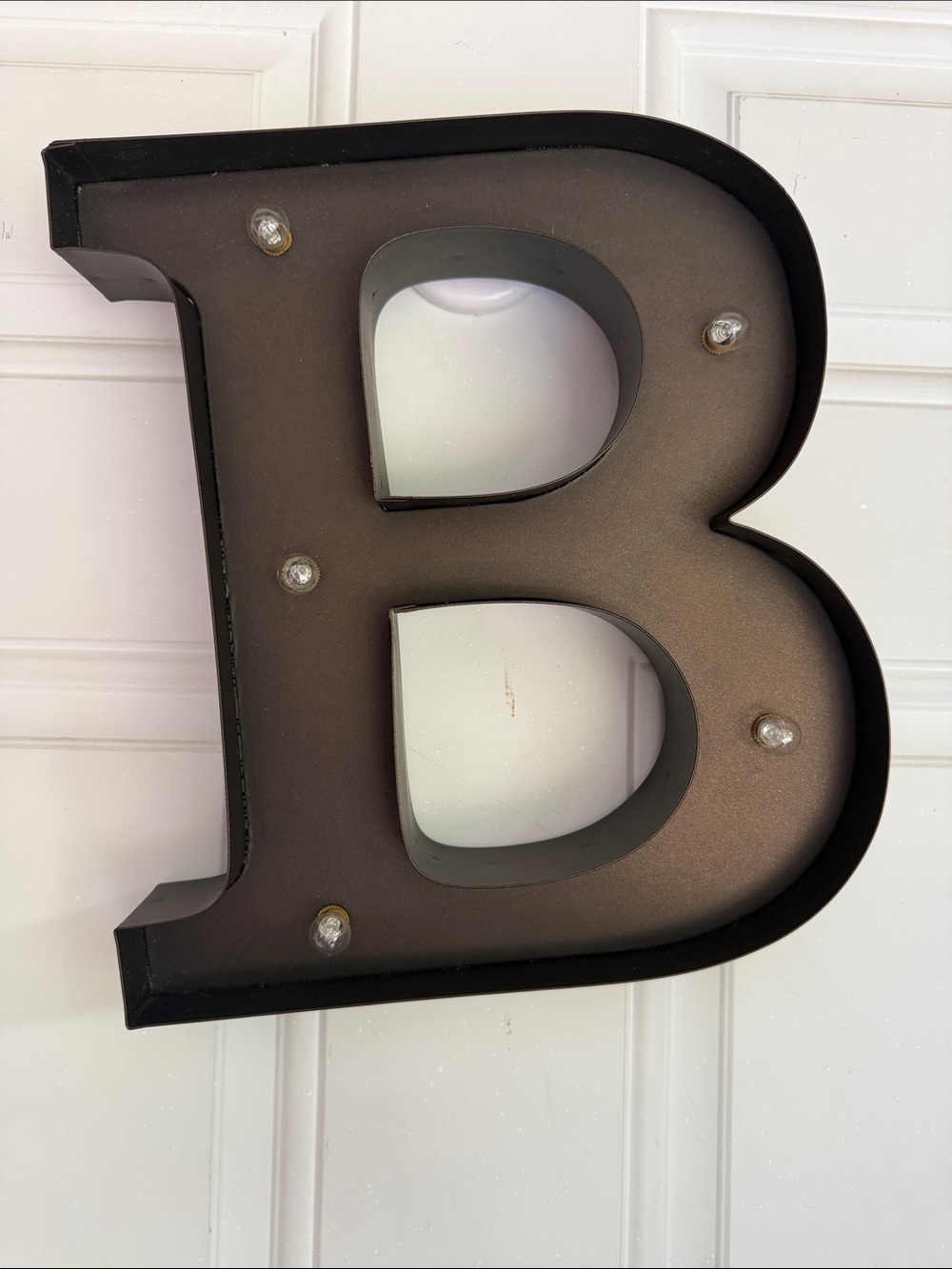 Decorative Letter 'B' Wall Accent in Matte Brown
